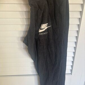 Nike 3/4 length sweatpants